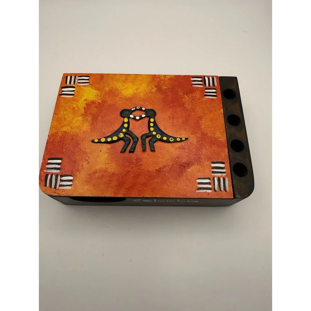 Hand Painted Colombia Wooden Box Lizard Gecko Trinket Jewelry Organizer